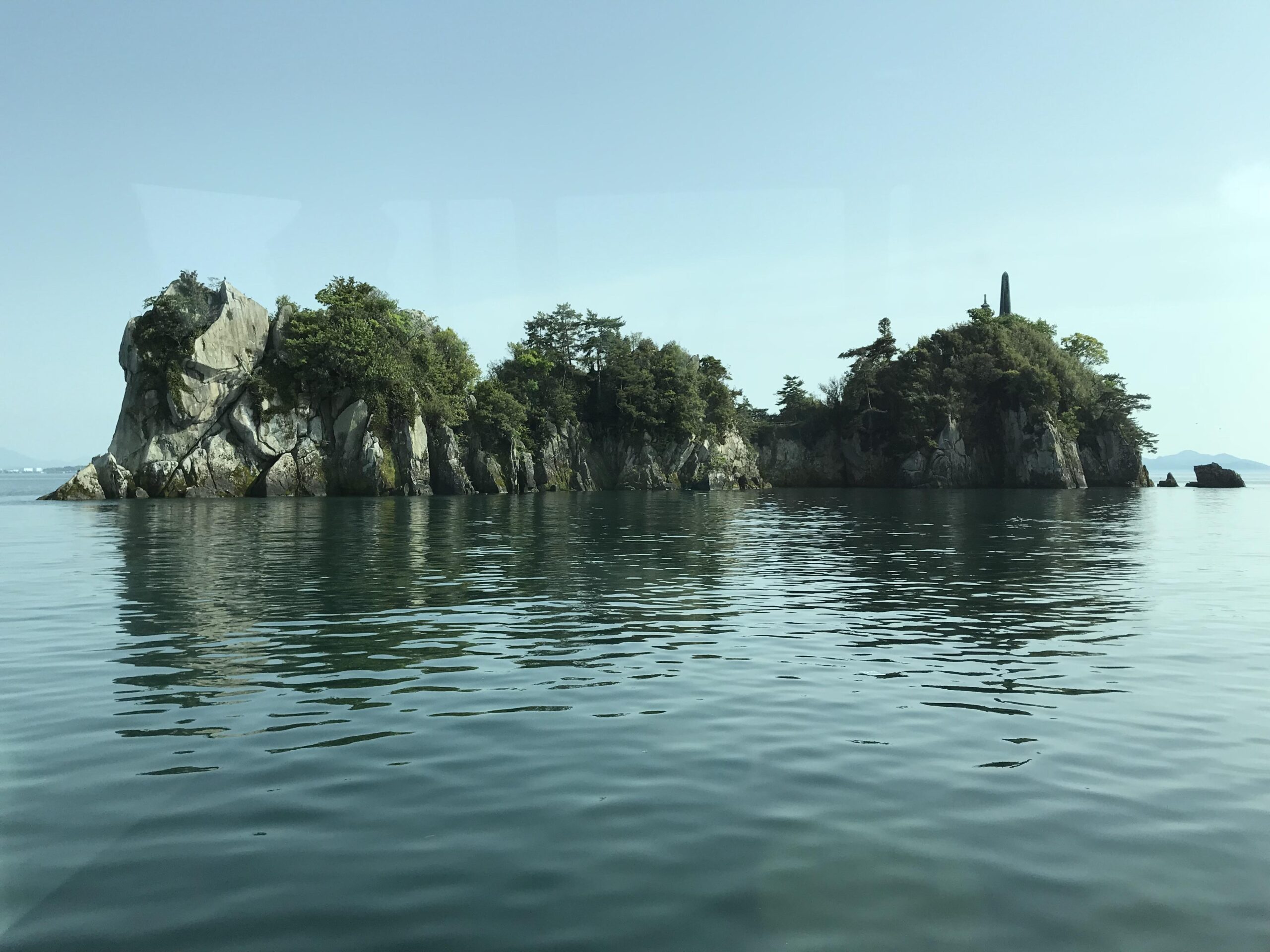 L'île aux cent visages