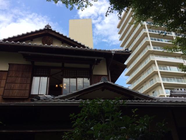 Rokasensuiso - inside the urban jungle in Otsu city